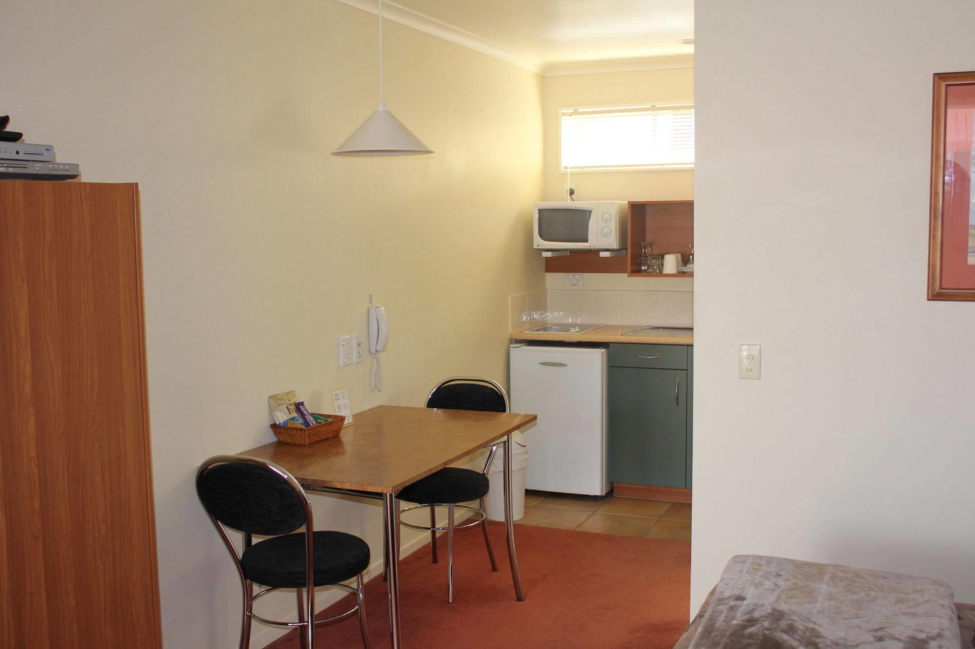 Bks Egmont Motor Lodge Ню Плимут Екстериор снимка