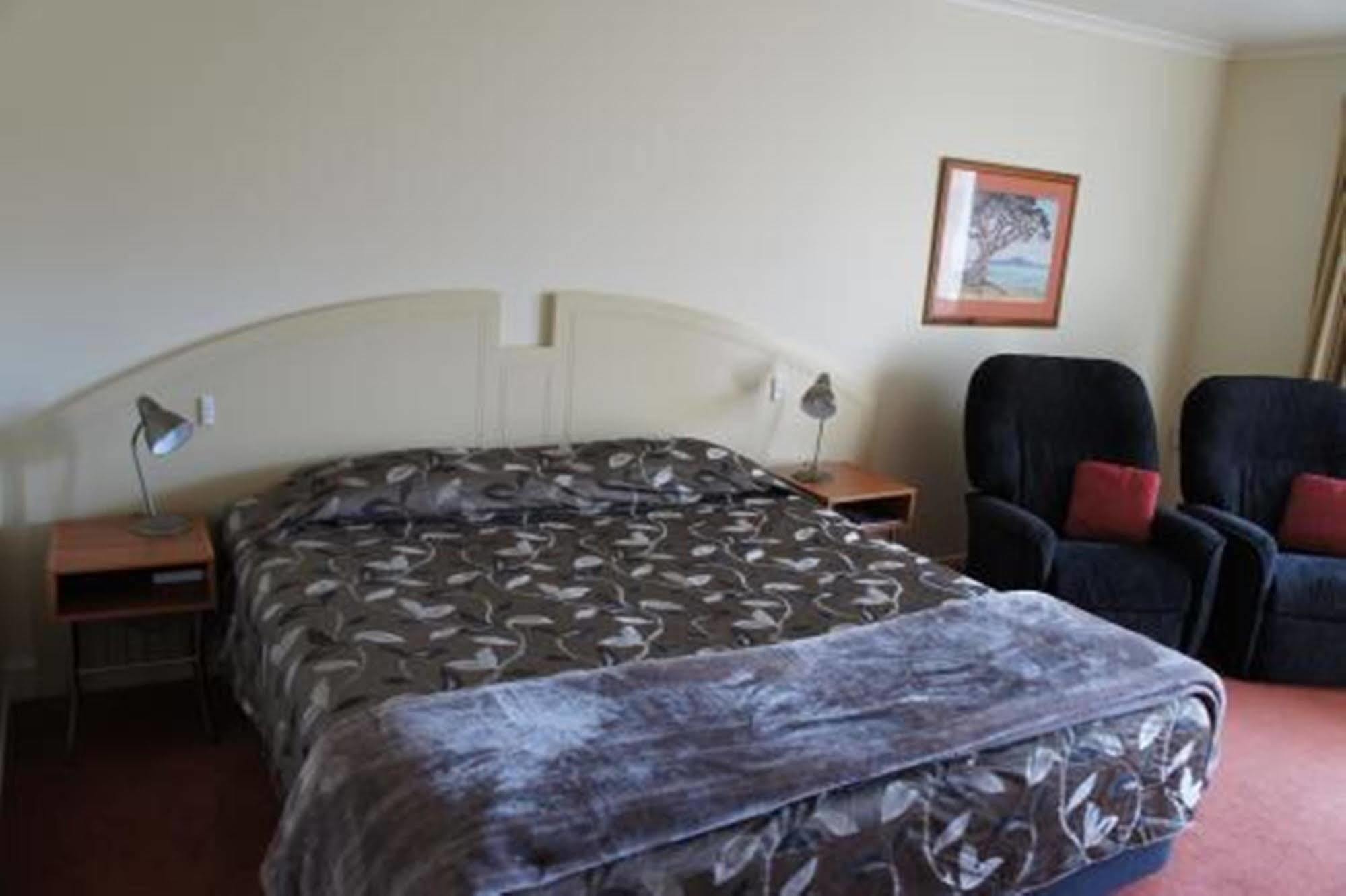 Bks Egmont Motor Lodge Ню Плимут Екстериор снимка