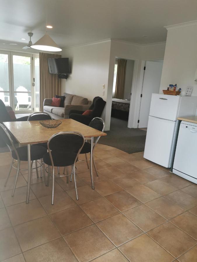 Bks Egmont Motor Lodge Ню Плимут Екстериор снимка