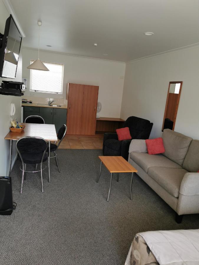 Bks Egmont Motor Lodge Ню Плимут Екстериор снимка
