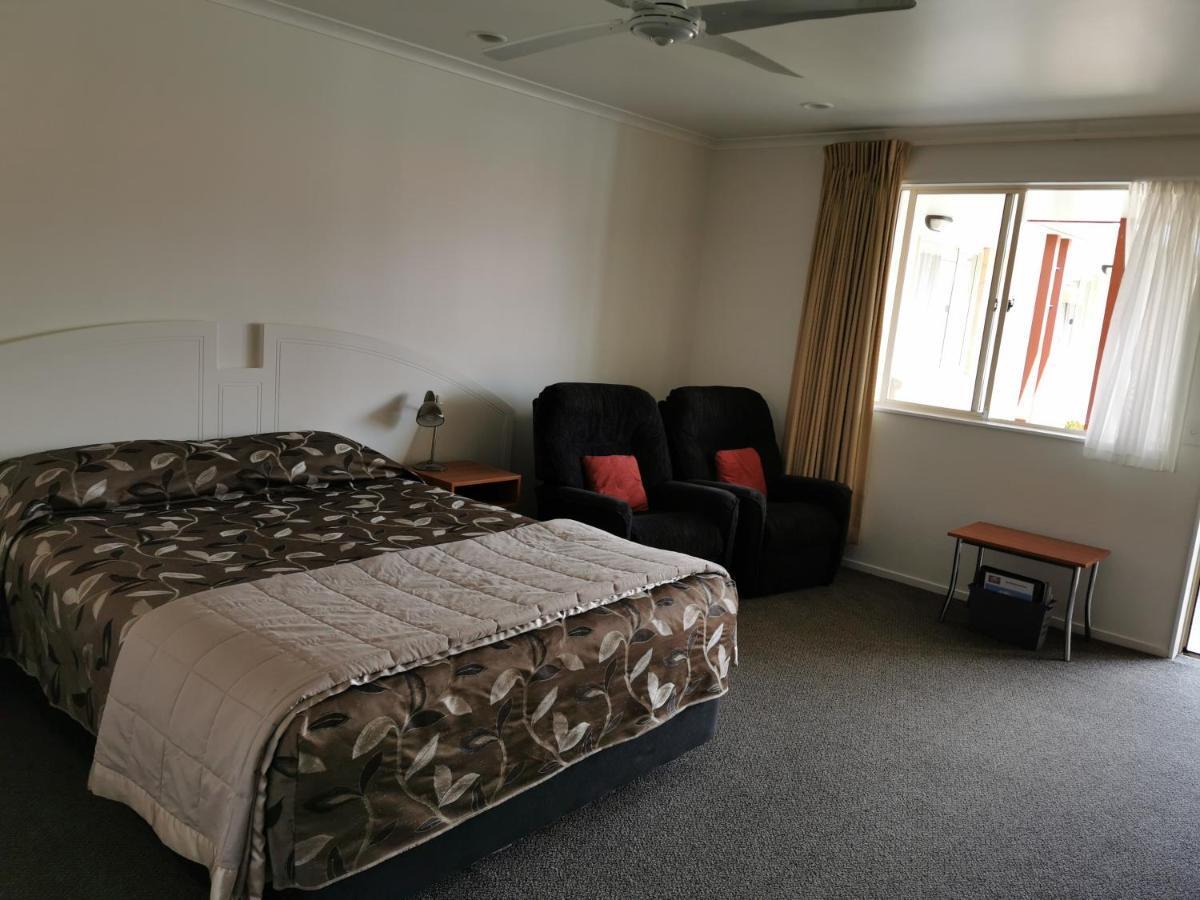 Bks Egmont Motor Lodge Ню Плимут Екстериор снимка